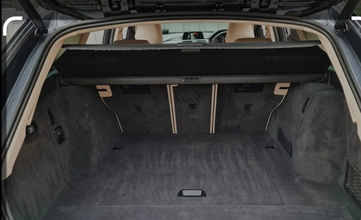 BMW 3-Series 2016 - Image 4