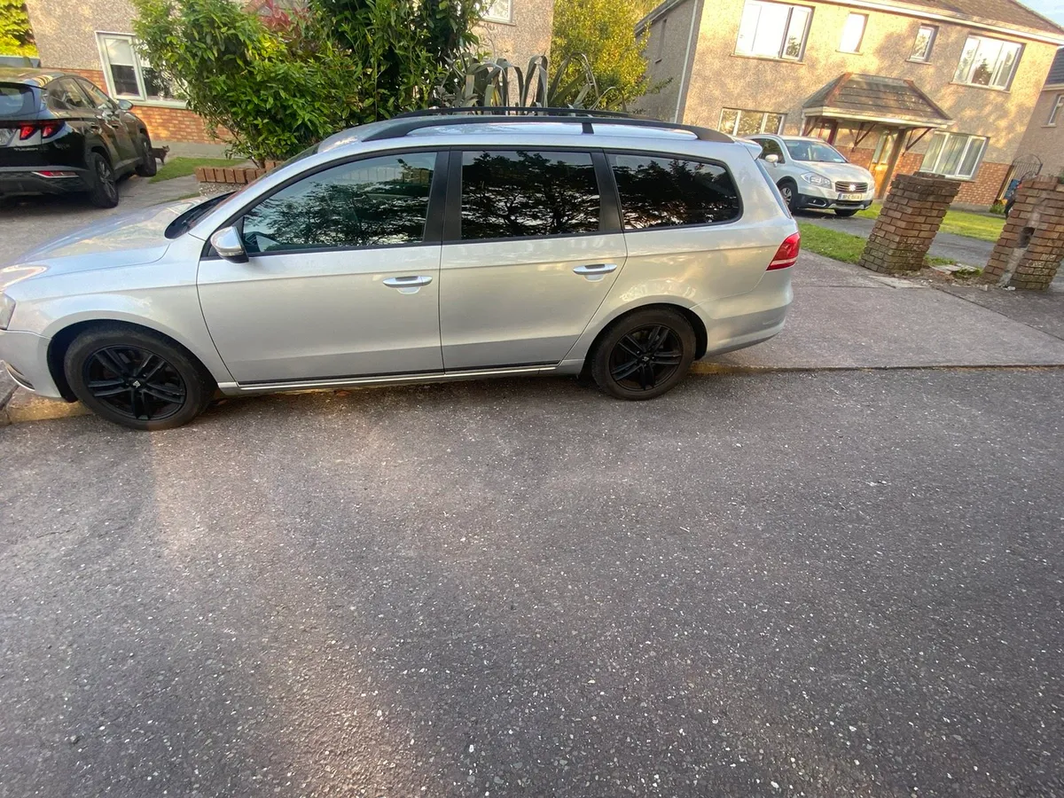 Volkswagen Passat Estate - Image 2