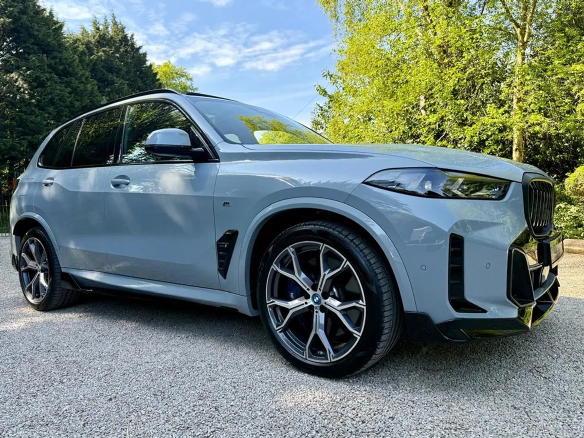 BMW X5 50E M Sport  pro Pack.sky Lounge - Image 1