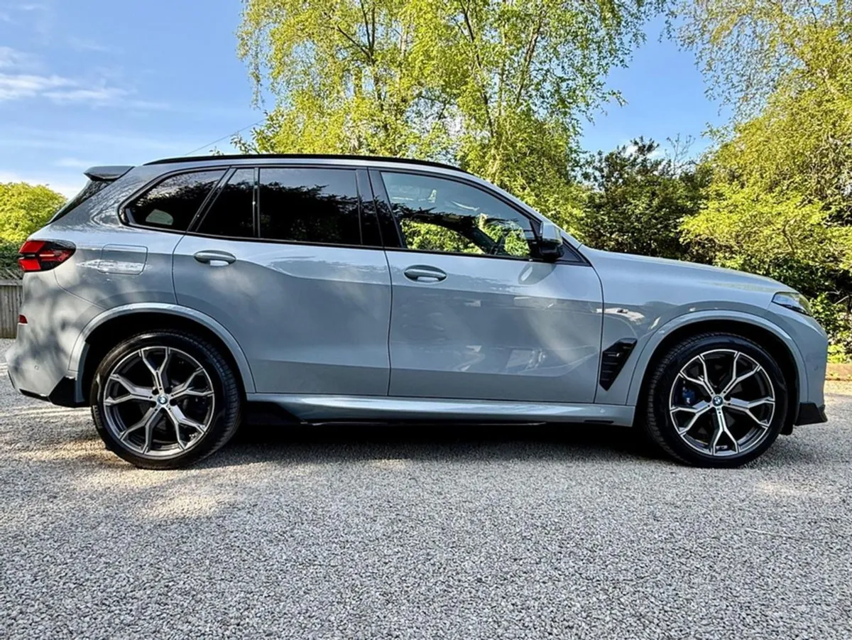 BMW X5 50E M Sport  pro Pack.sky Lounge - Image 2