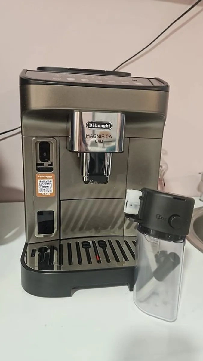 salon Equipment - Image 1