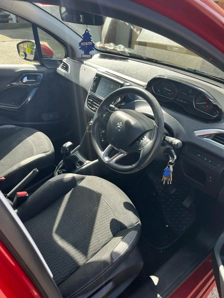Peugeot 208 (2016)  nct tax - Image 4