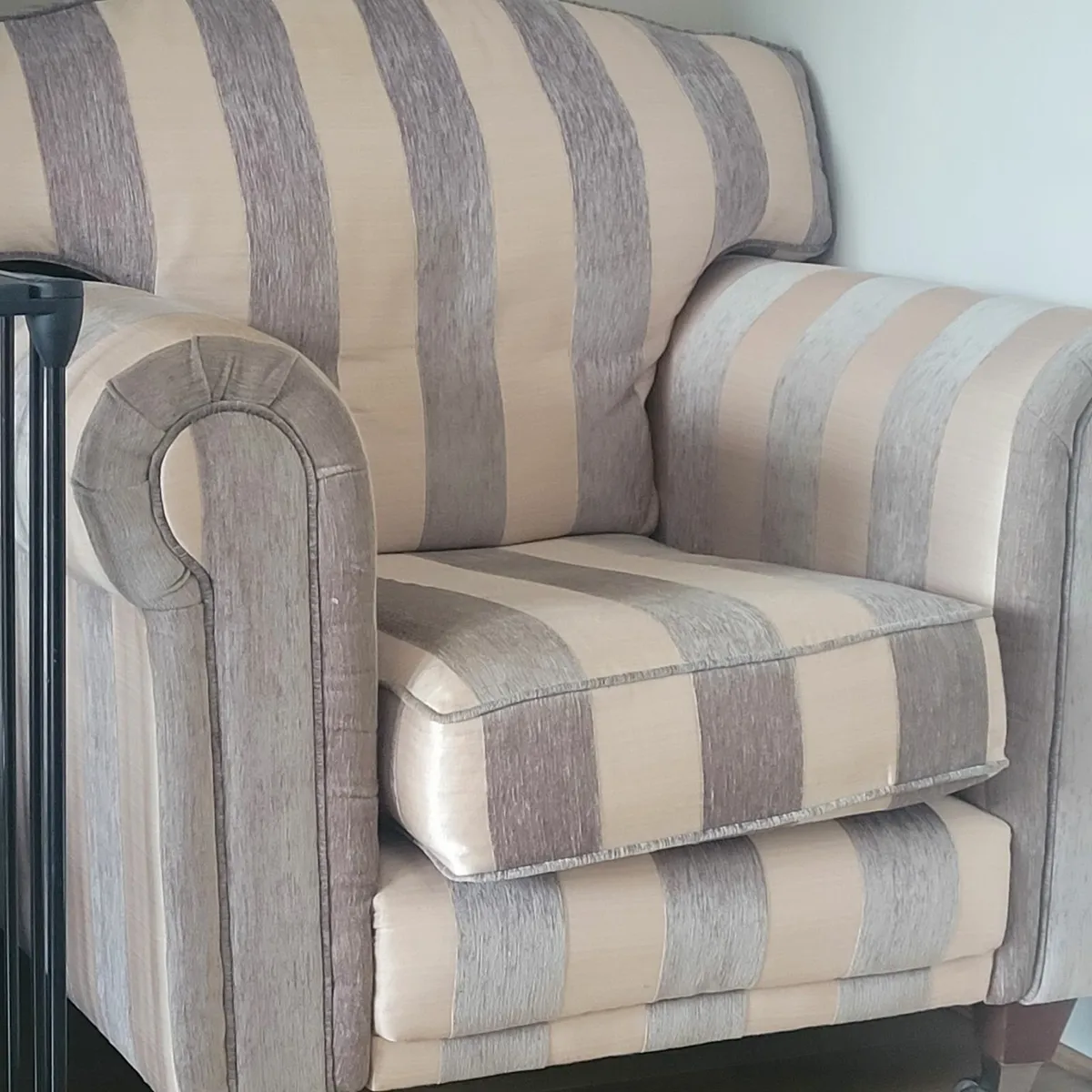 Armchairs - Image 2