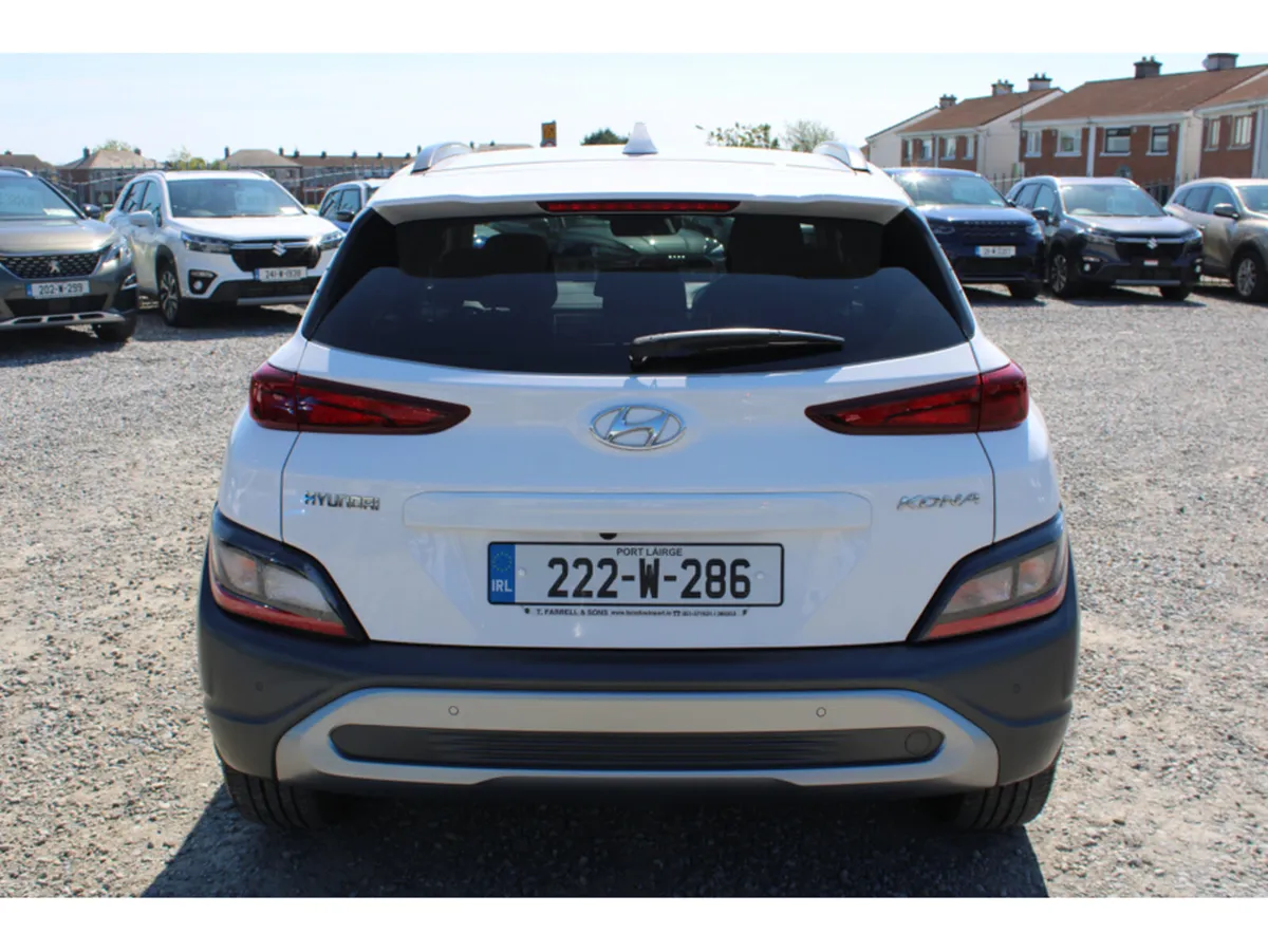 Hyundai KONA Executive 5dr Petrol - Image 4