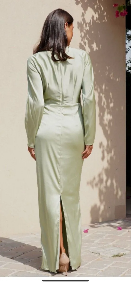 Floor length dress new - Image 3