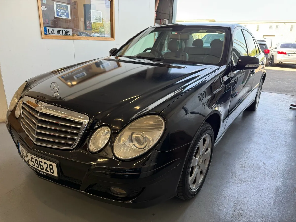 Mercedes Benz E280 2008 - Image 2