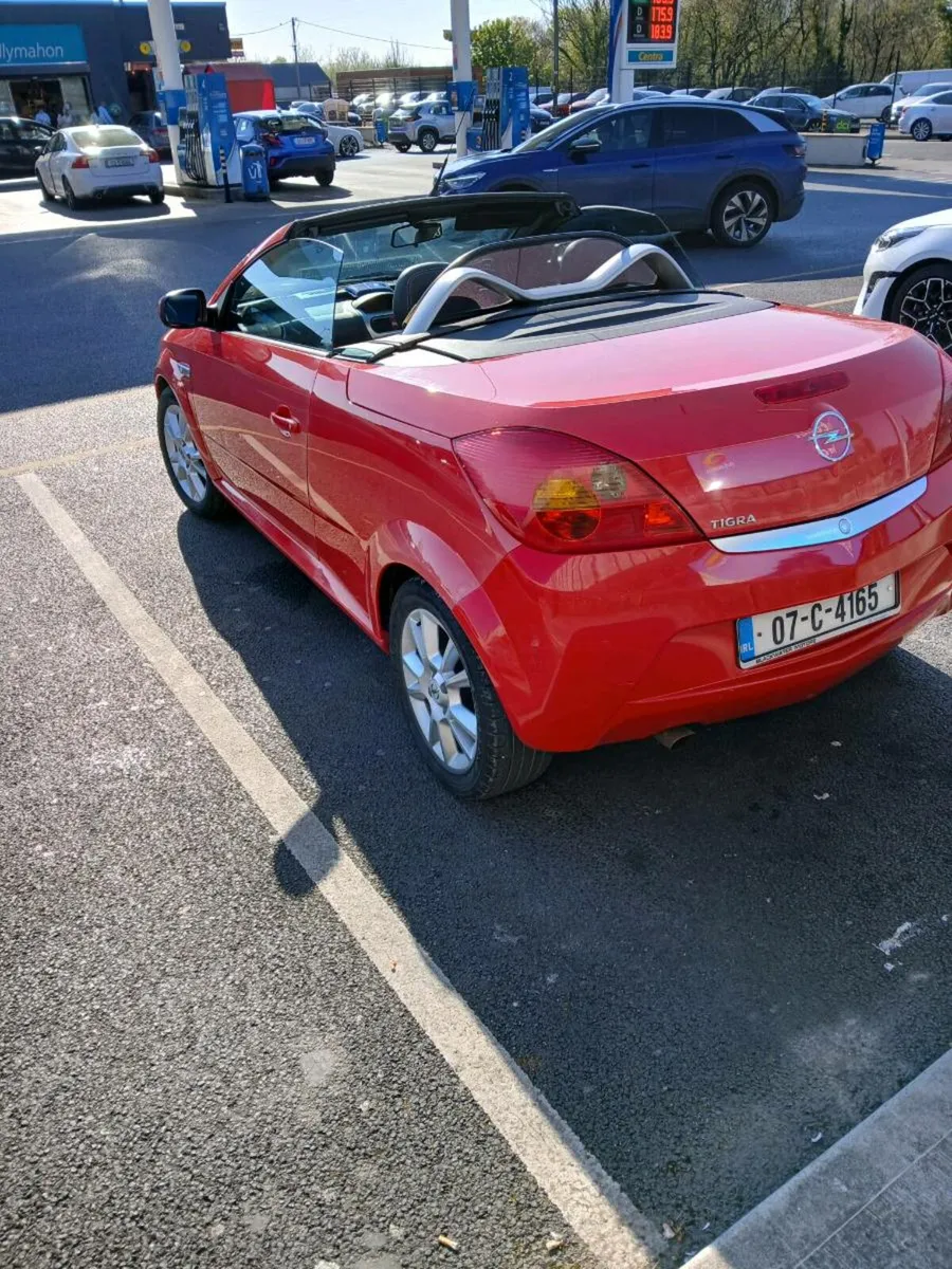 Tigra 1.4 Twintop - Image 2