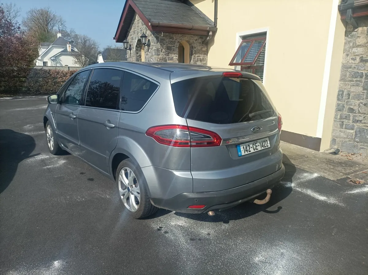 142 Ford S-Max nice clean car with low mileage - Image 2