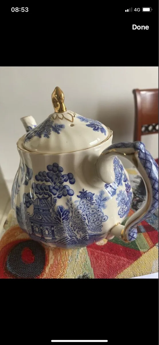 Vintage Sadler Blue Willow Tea Pot - Image 4