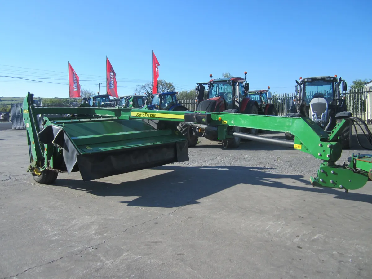JOHN DEERE 630 TRAILED MOWER. 2013/2014 - Image 1