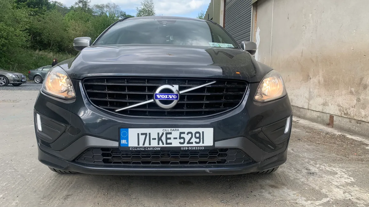 VOLVO XC60 R-DESIGN NAV - Image 3