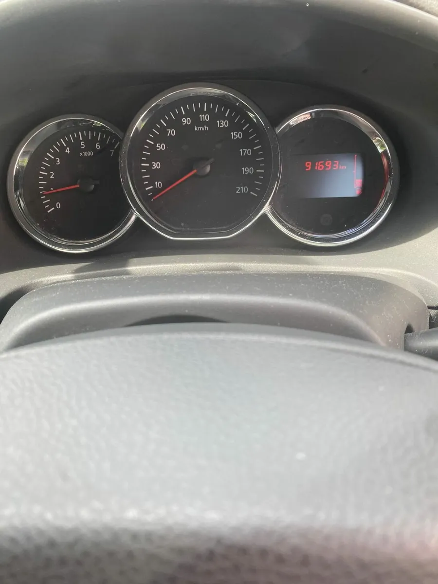 Dacia Sandero 2014 - Image 2