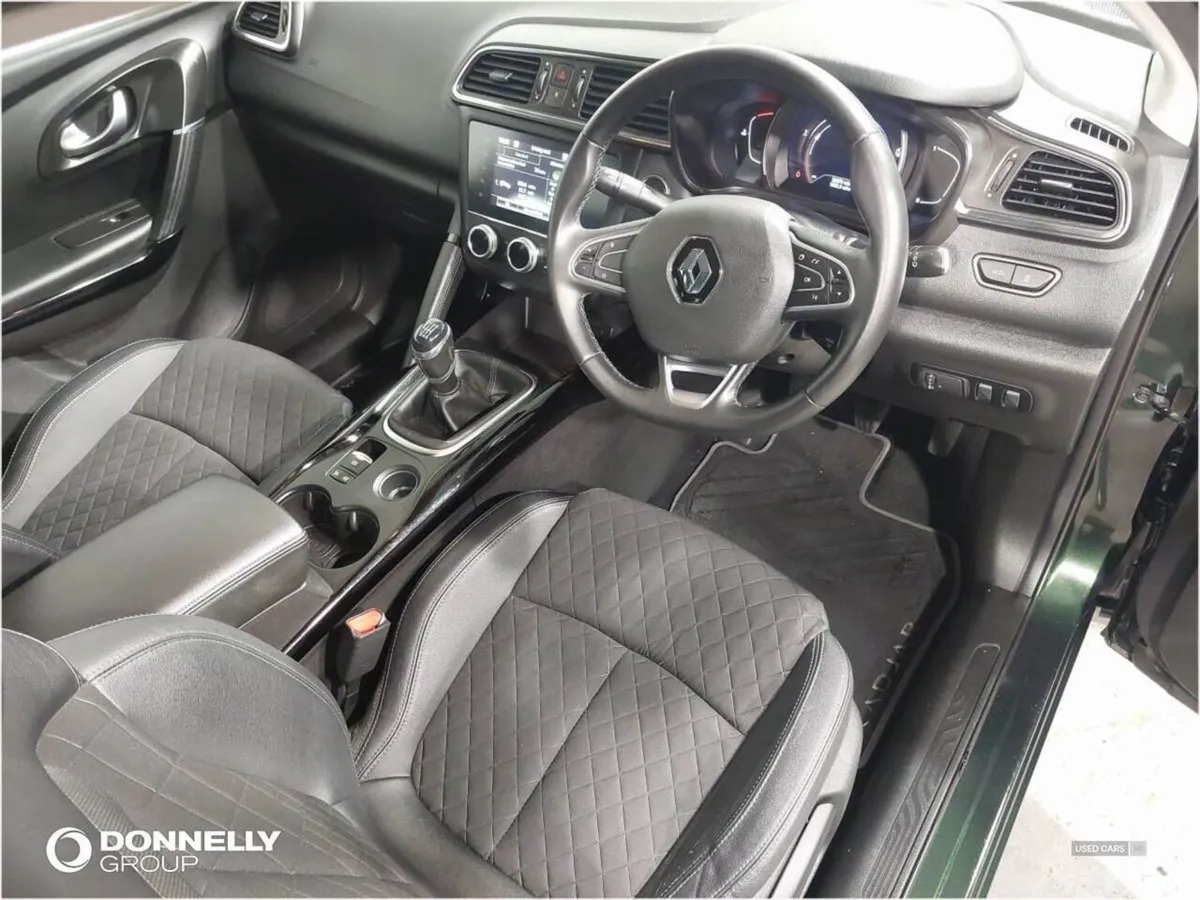 Renault KADJAR 1.3 TCE Iconic 5dr - Image 4