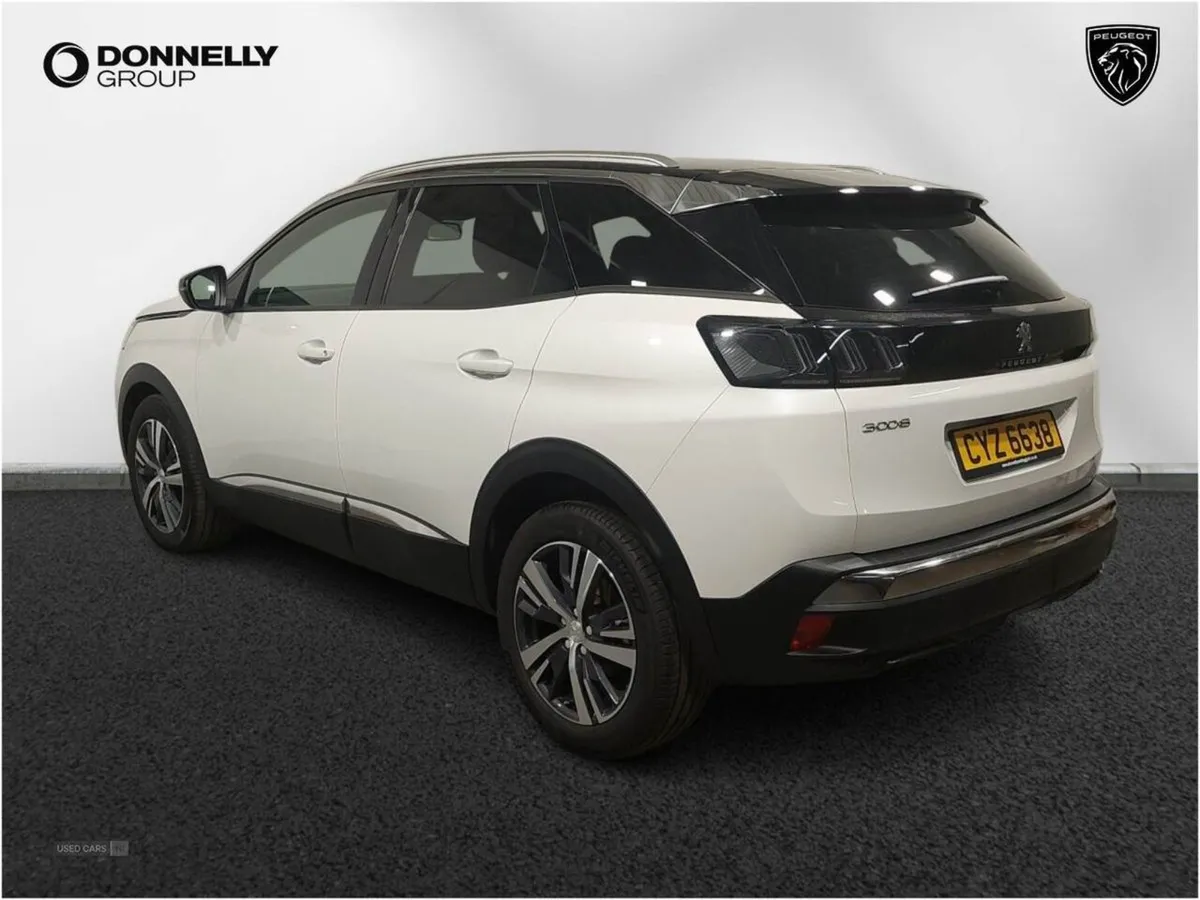 Peugeot 3008 1.2 Hybrid 136 Allure 5dr E-dsc6 - Image 2