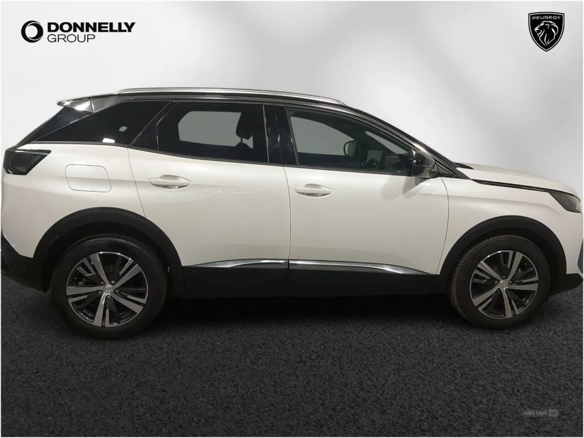 Peugeot 3008 1.2 Hybrid 136 Allure 5dr E-dsc6 - Image 3