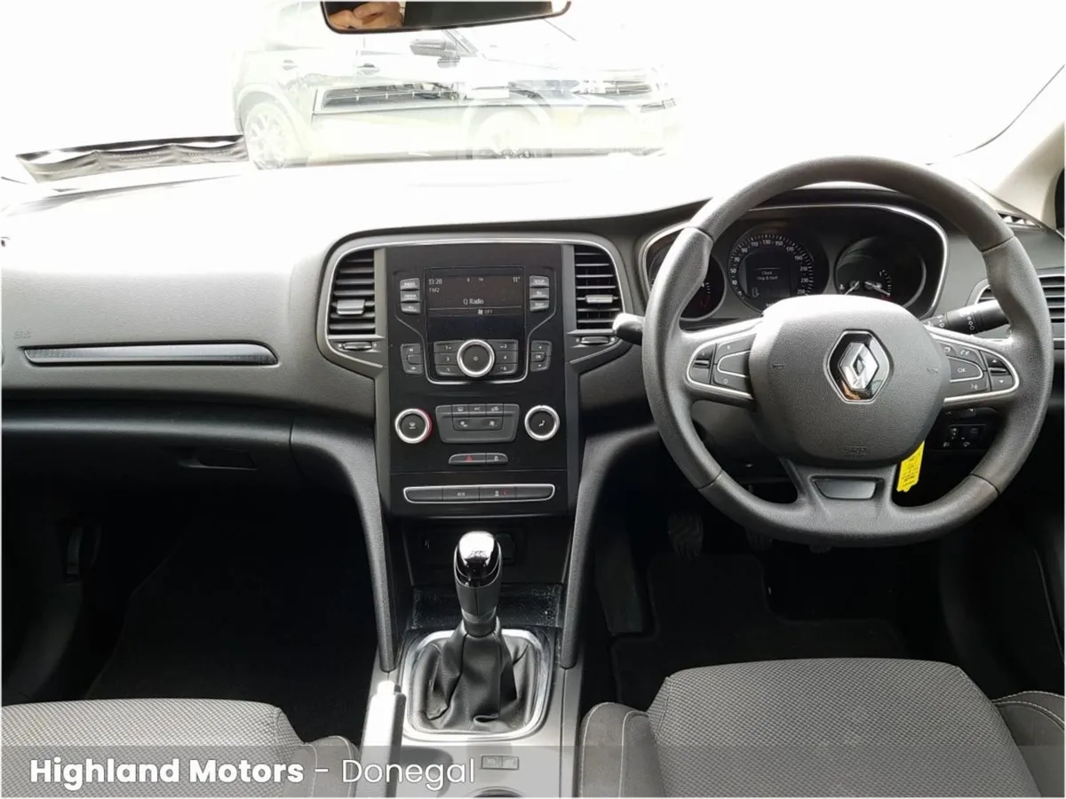 Renault Megane 1.5 dCi 110 Expression - Image 2