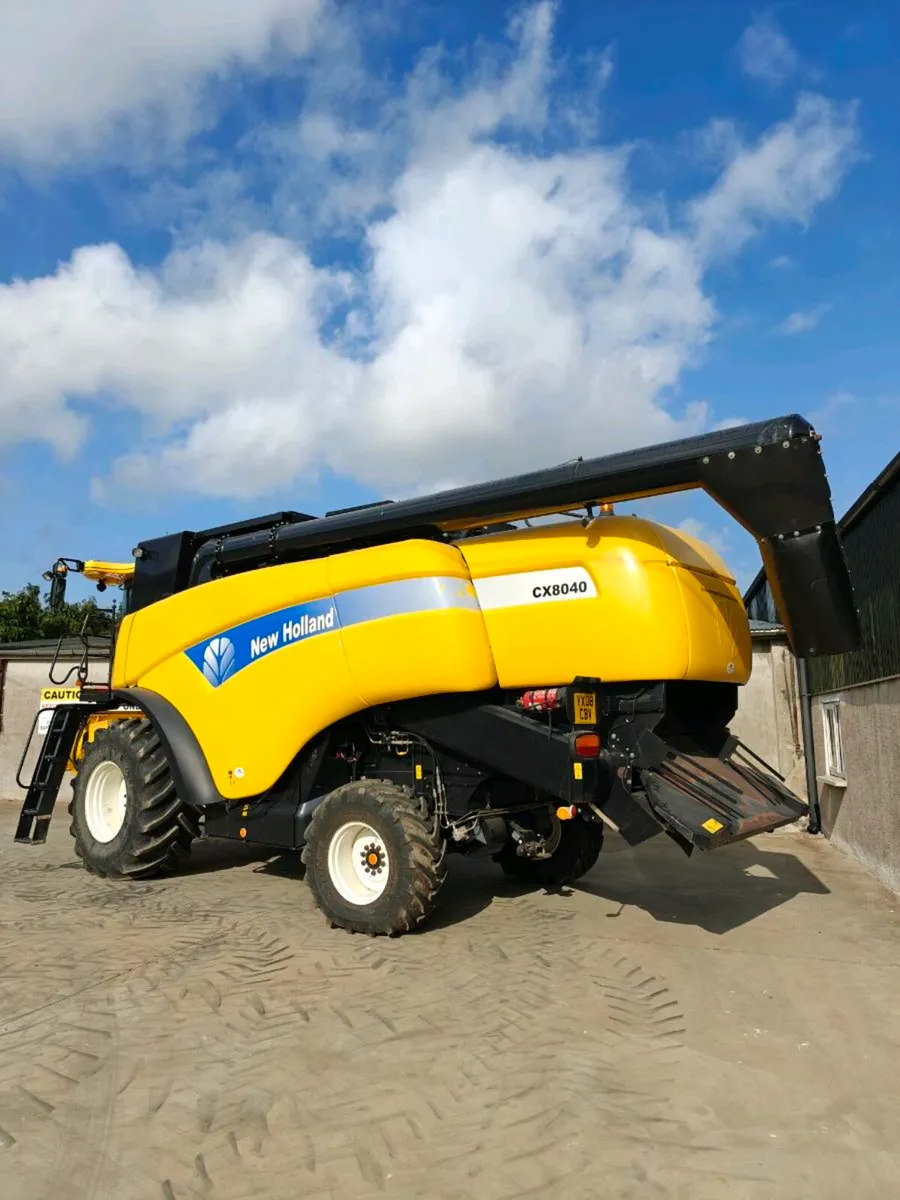 New Holland CX8040 - Image 2