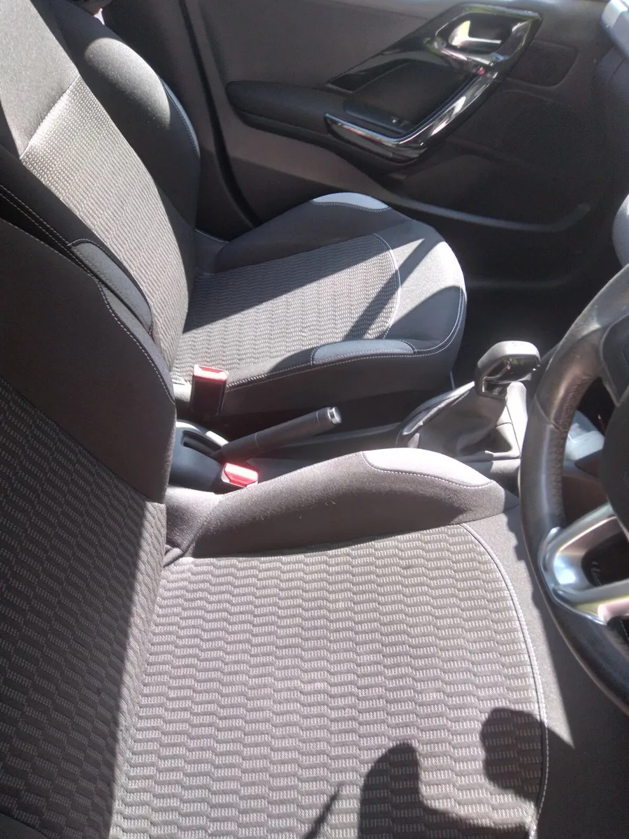 Matte Grey Peugeot 208 2016 - no offers - Image 4