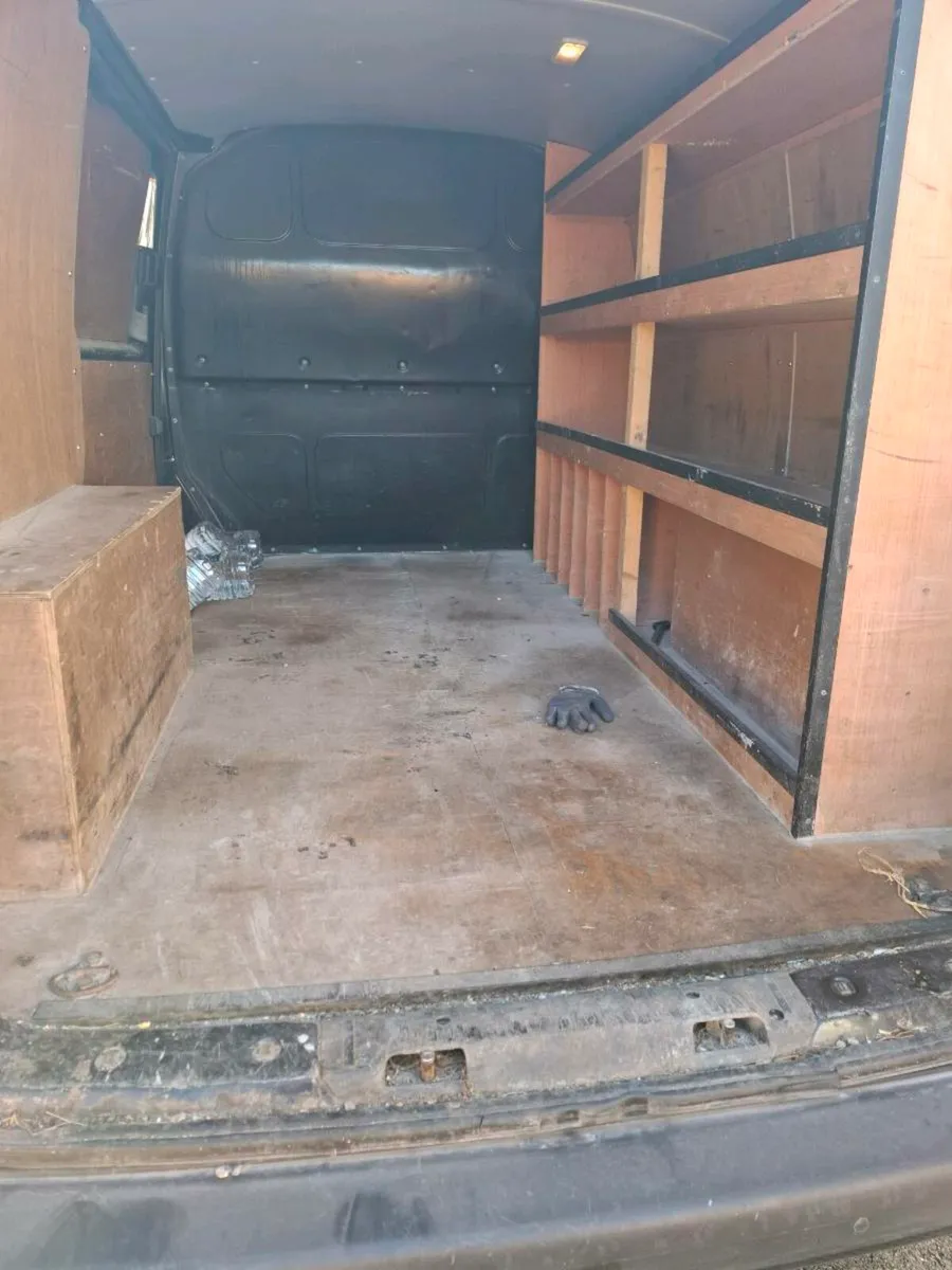 WV Transporter - Image 3