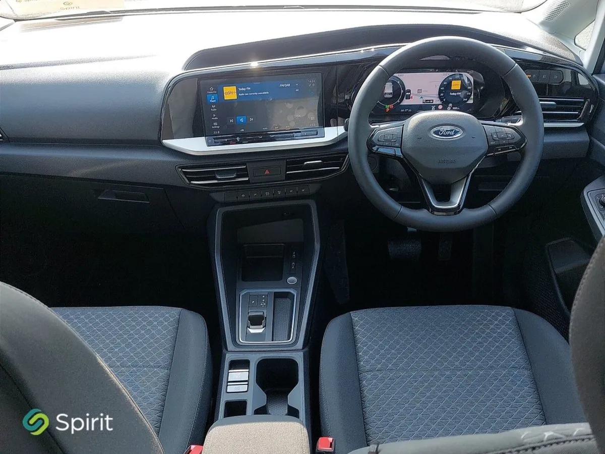 Ford TOURNEO CONNECT Titanium 2.0l Automatic - Image 3
