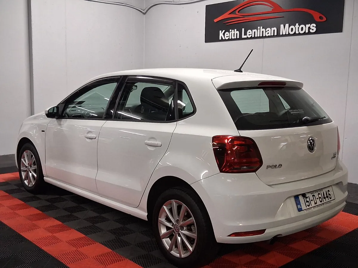 2015 Volkswagen Polo **AUTO - LOW KLMS** - Image 3
