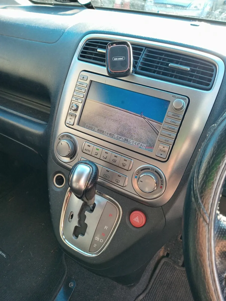 Honda Stream 2004 Automatic - Image 4