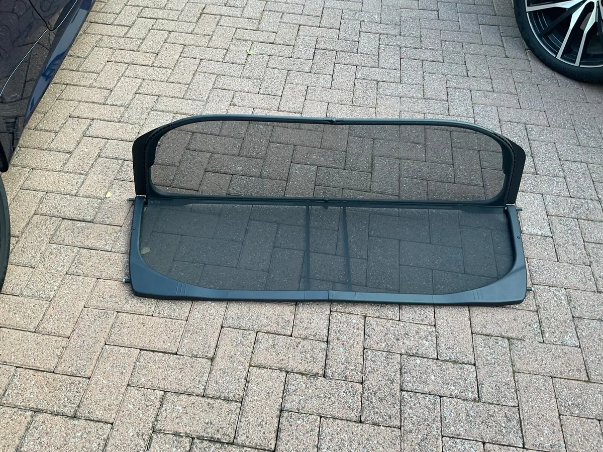 BMW Cabriolet Wind deflector - Image 1