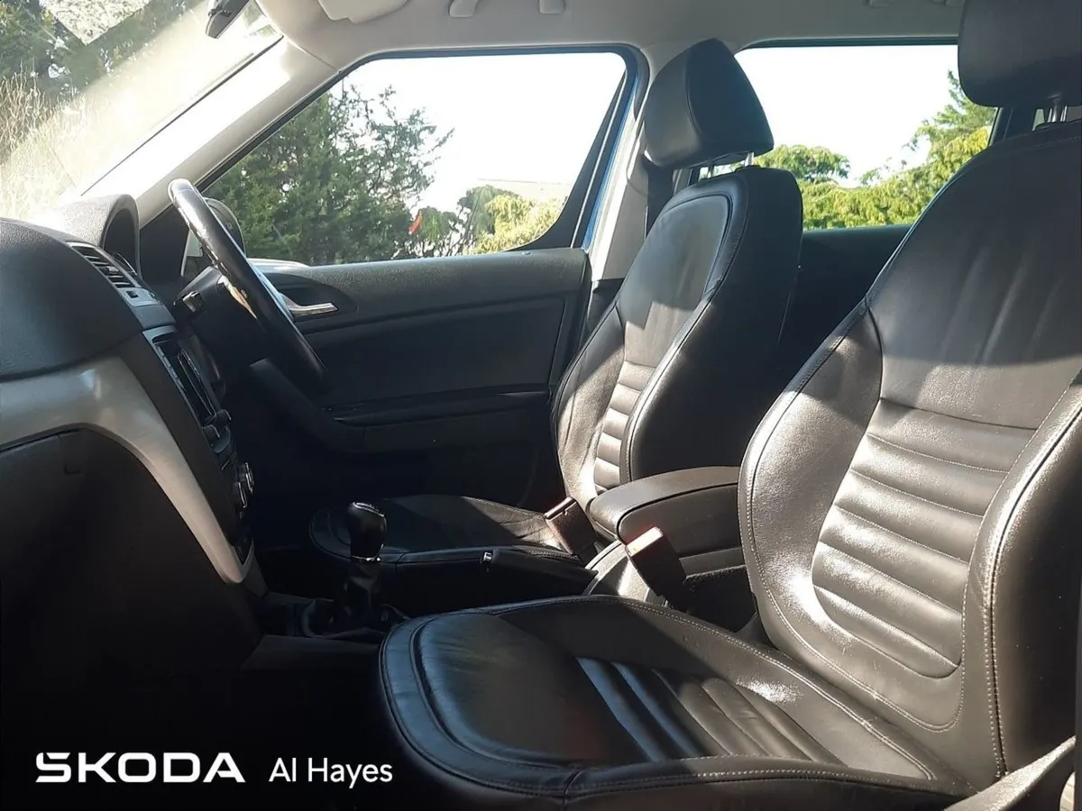 Skoda Yeti  full Leather outdoor 2.0tdi 110HP - Image 3