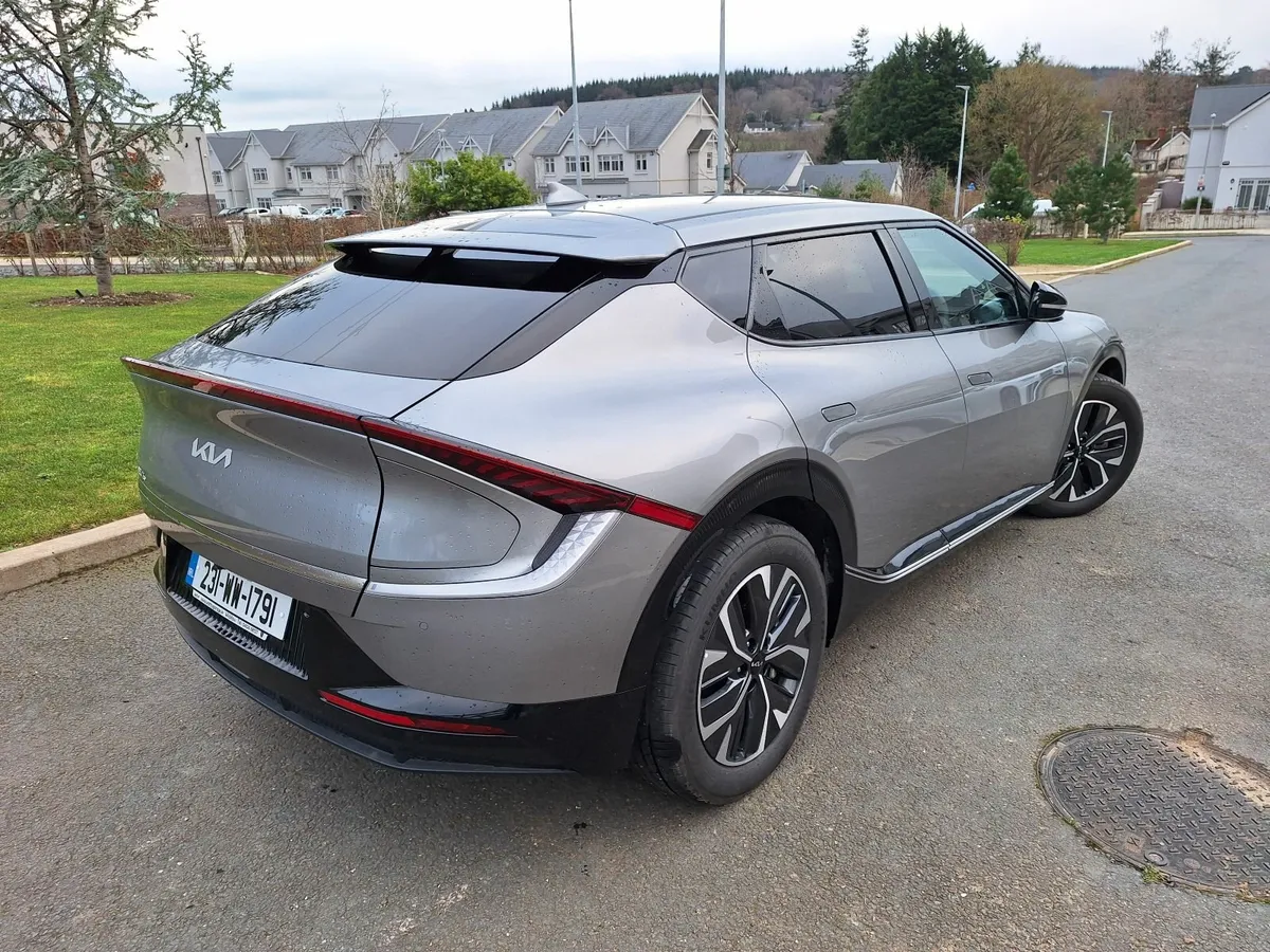Kia EV6 2023 - Image 4