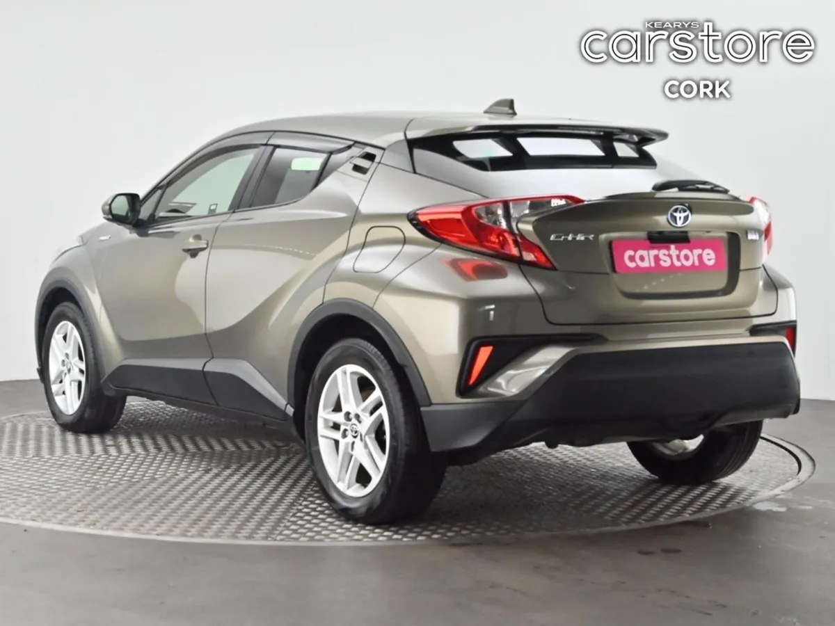 Toyota C-HR 1.8 Hybrid - Image 4