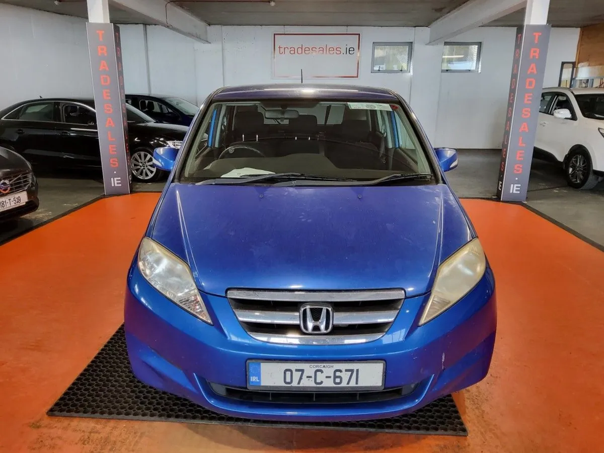 Honda FR-V 1.7i Vtec SE - Image 1