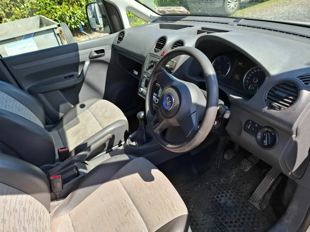 2012 Volkswagen Caddy - Image 4