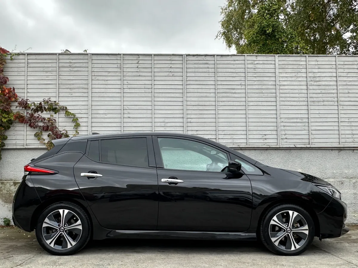 Nissan Leaf 2021 N-CONNECTA / APPLE & ANDROID - Image 4