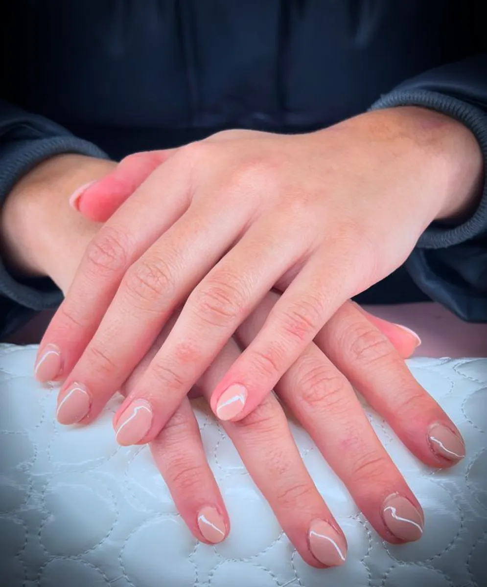 Manicure - Pedicure - Gel Nails - Acrylic Nails - Biab - Image 4