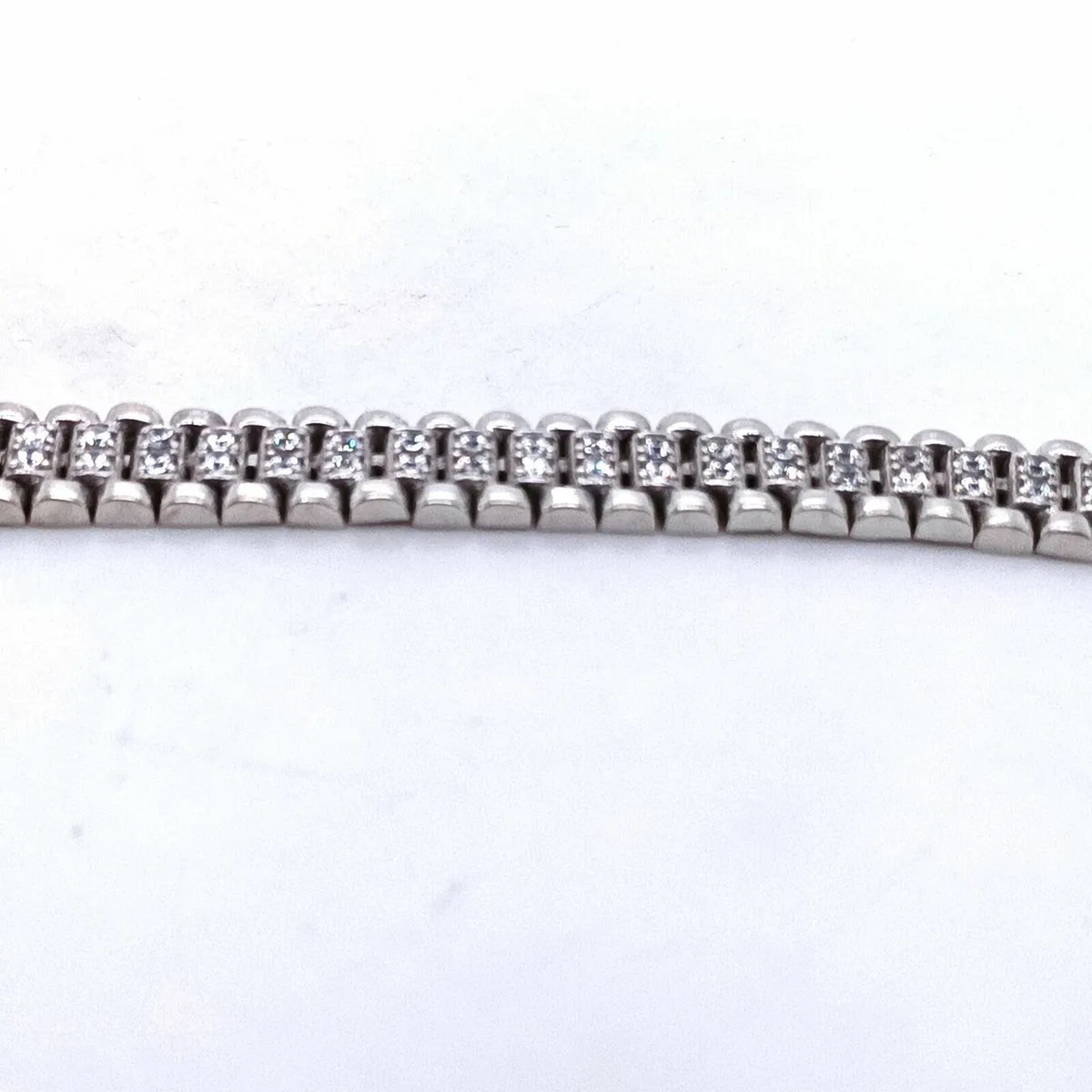 9k White Gold & Zirconias "Rolex" Style Bracelet - Image 3