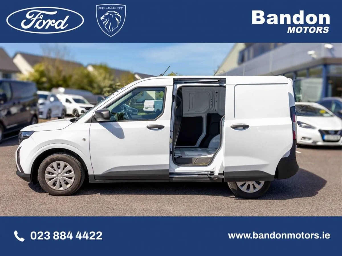 Ford Transit Courier Trend 1.5 L ECO Blue 100BHP - Image 4