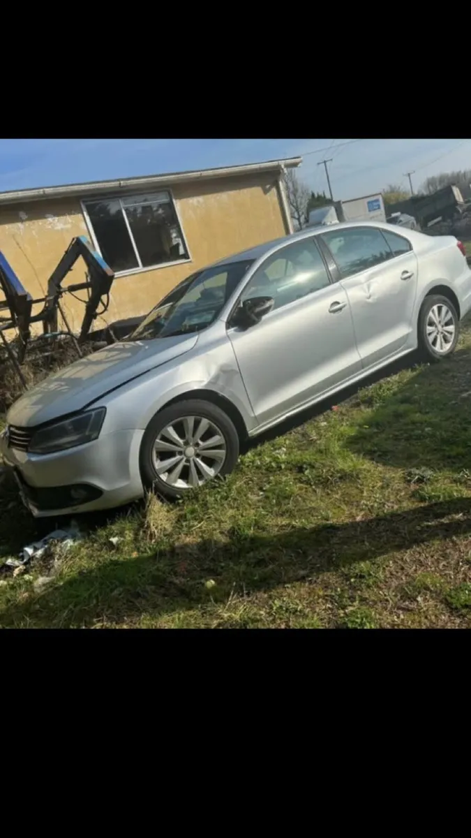 VOLKSWAGEN JETTA MK6 2011 FOR BREAKING ONLY - Image 1