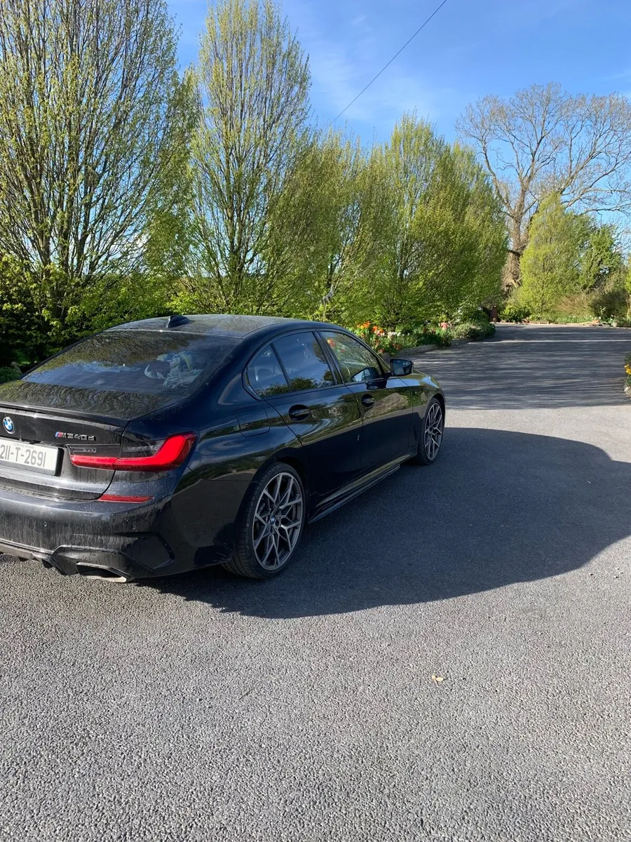 BMW M 340d - Image 2
