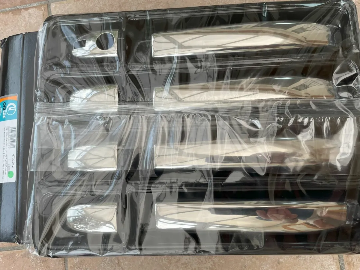 Mercedes Vito mirror and handle accessories - Image 4