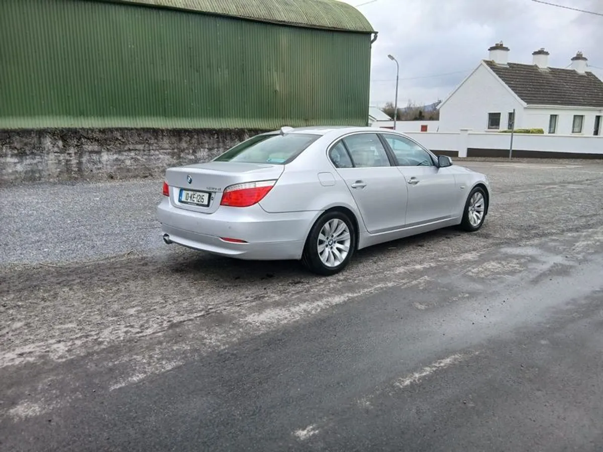 2010 Bmw 520D Engine Needs Attention - Image 4