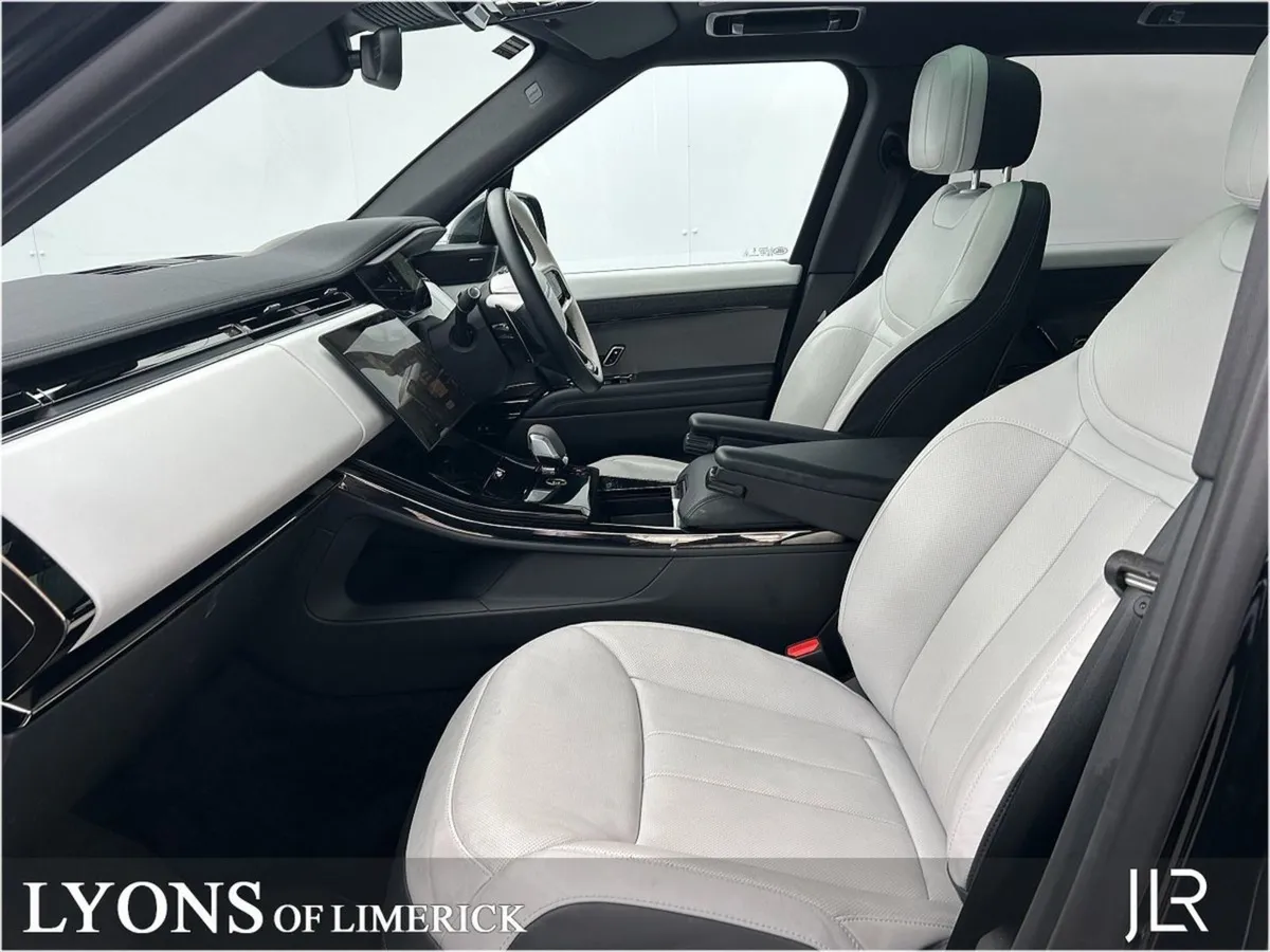 Land Rover Range Rover Sport 3.0 Phev Dynamic SE - Image 3