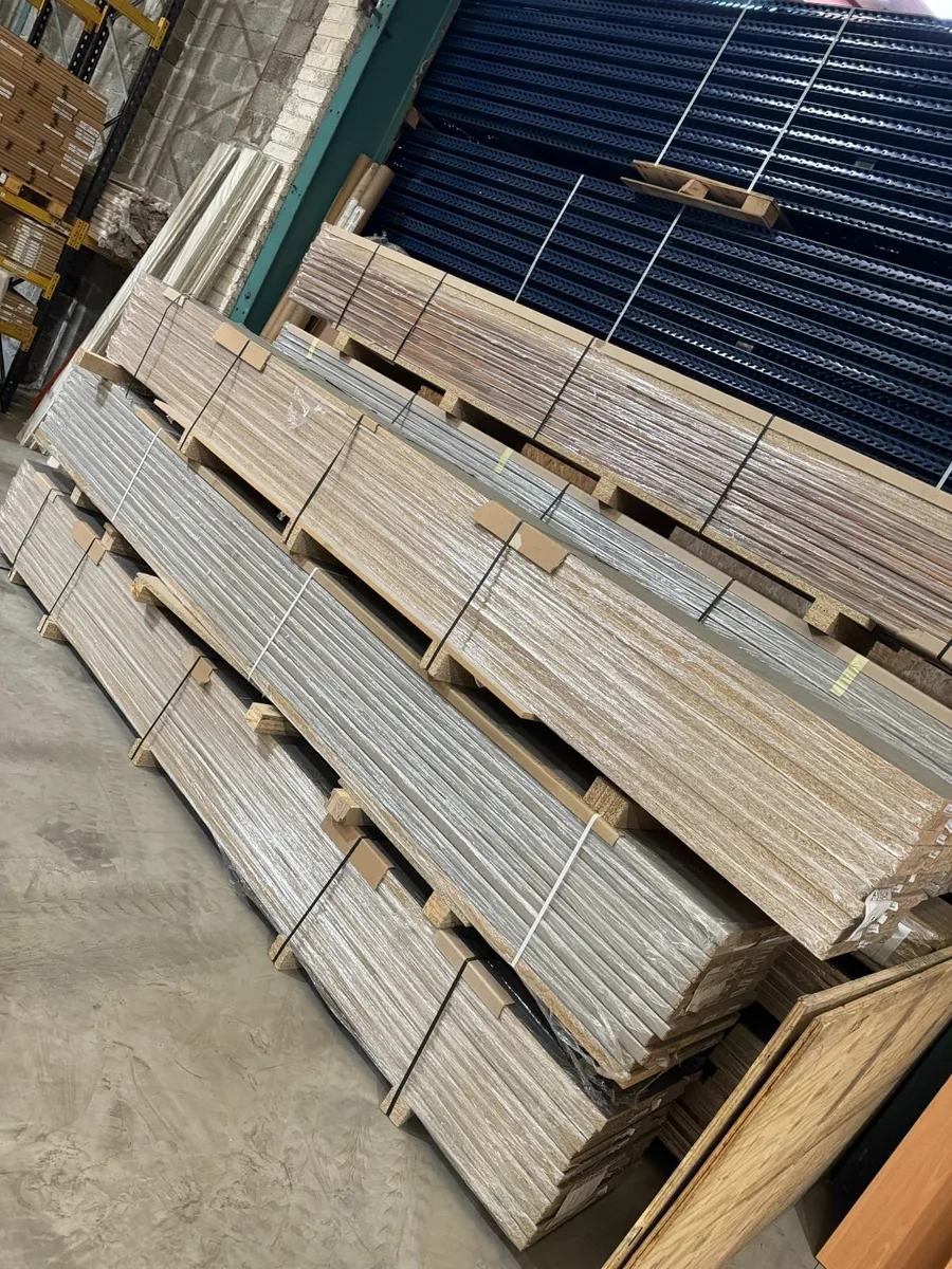 Large variety kitchen worktops - Image 1