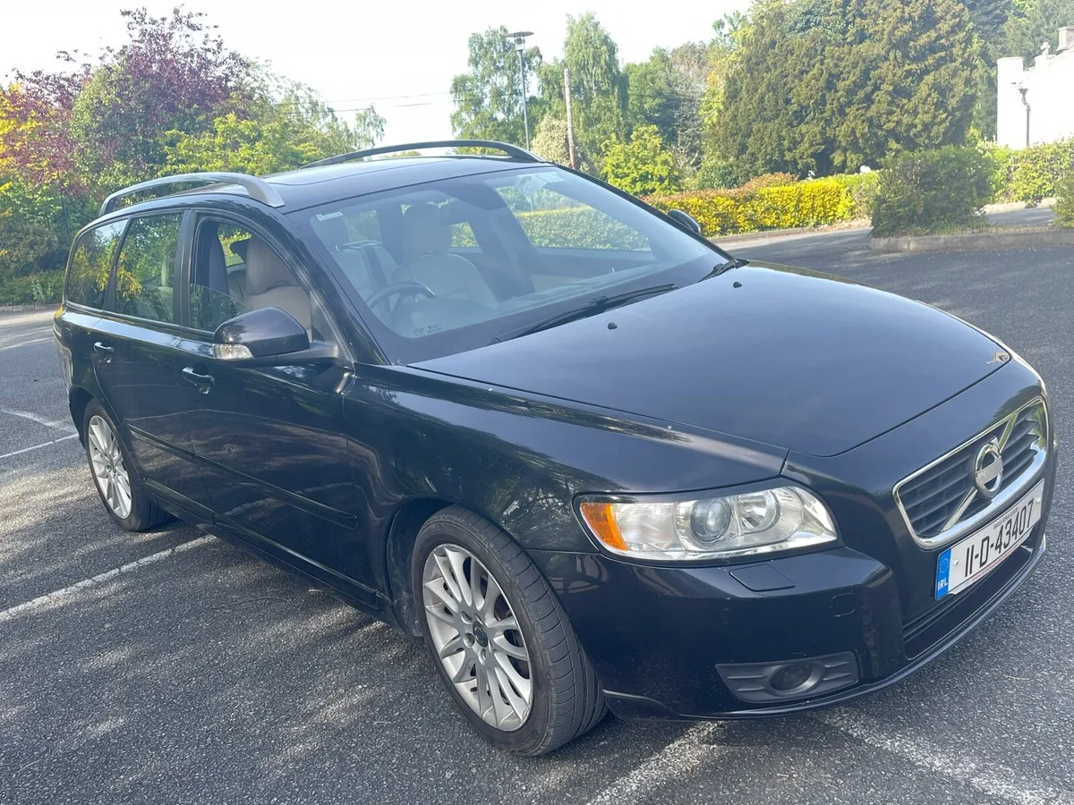2011 Volvo V50 - Image 1