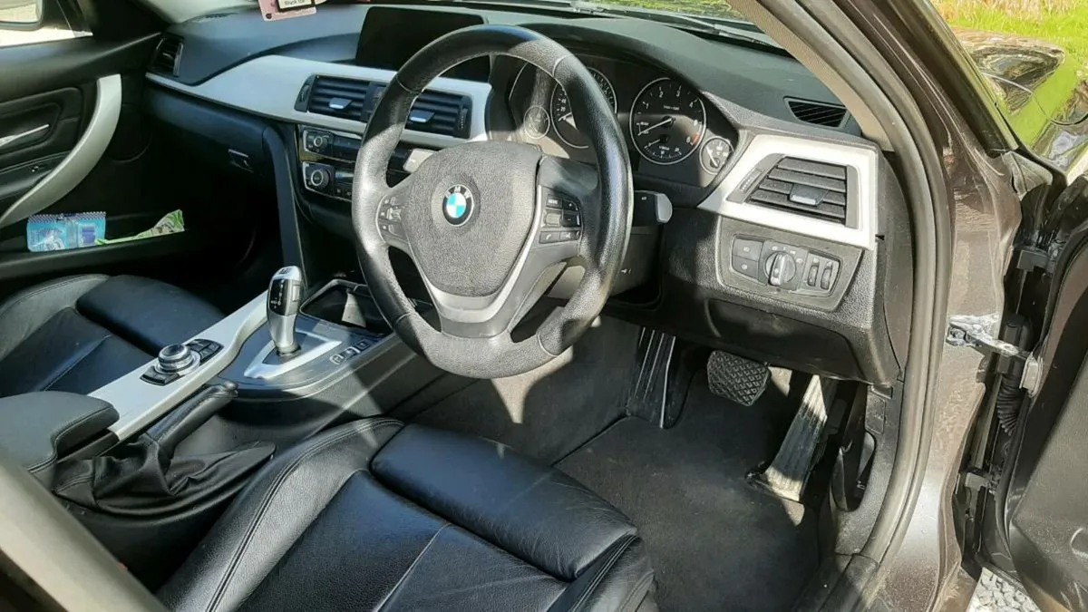 car - Image 4