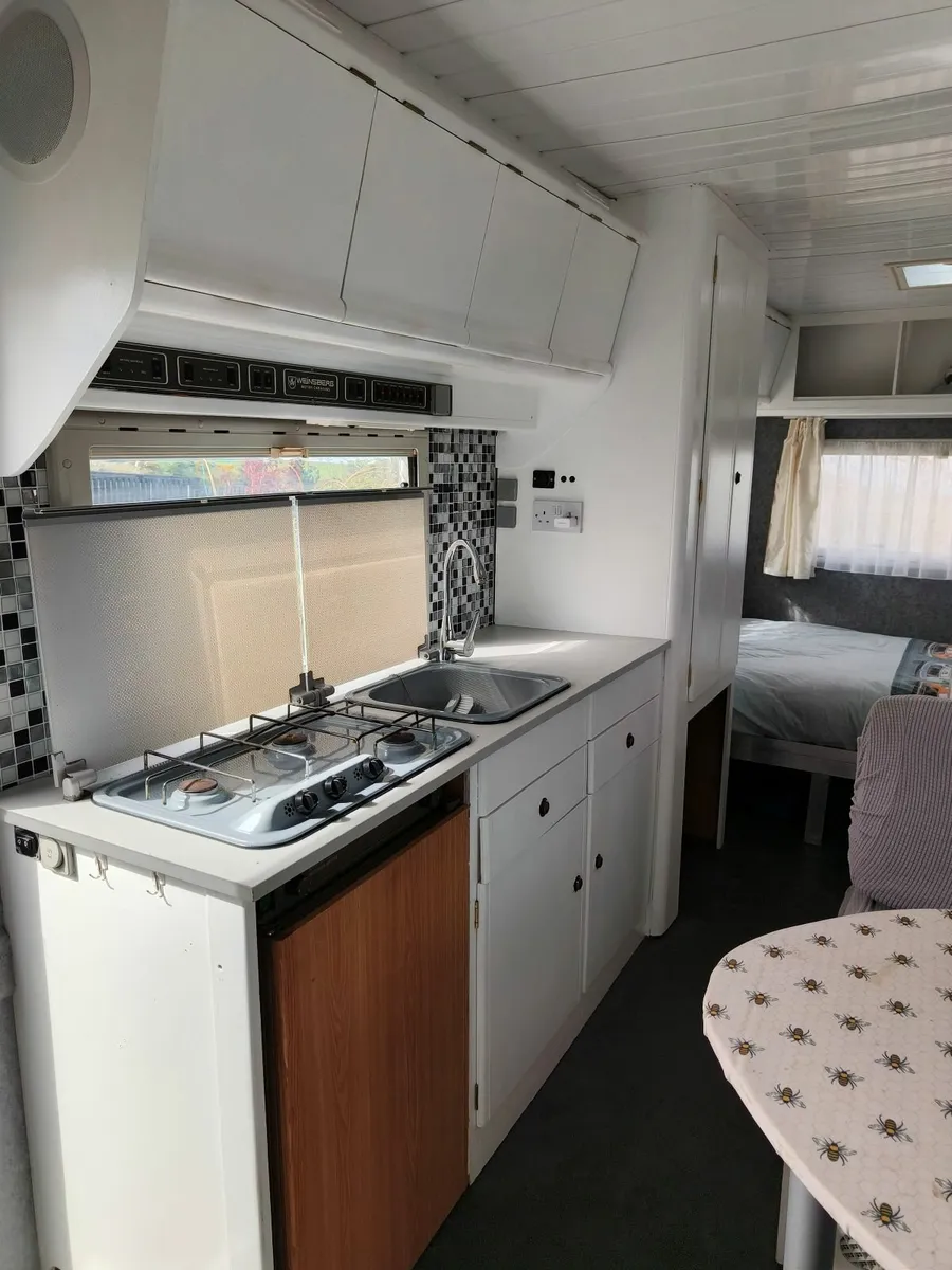 Motorhome - Image 3