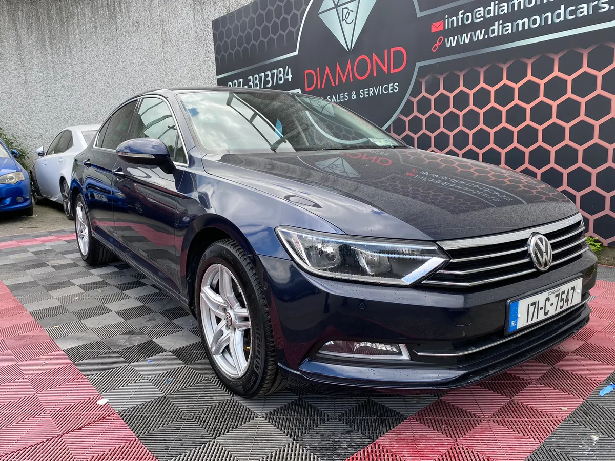 2017 Volkswagen Passat - Image 1
