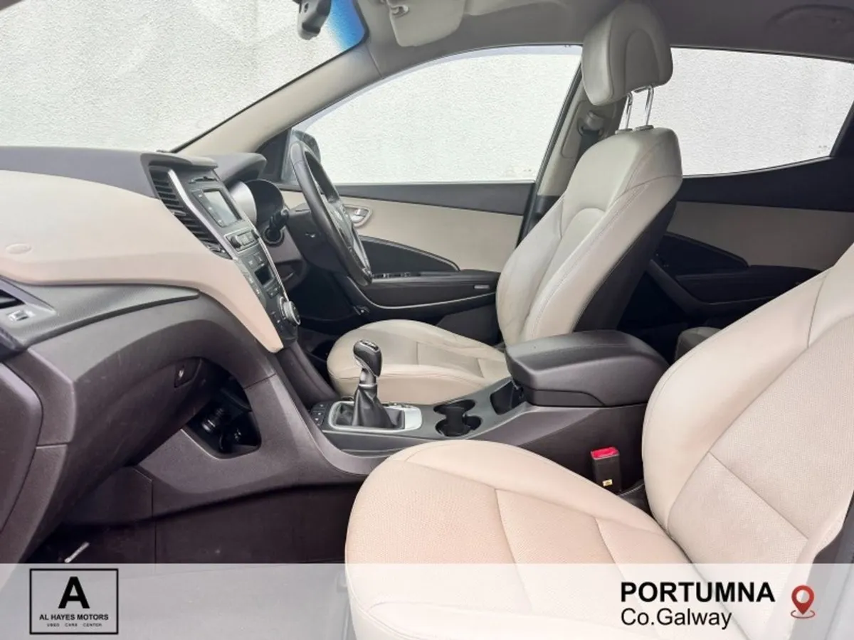 Hyundai Santa Fe Executive 4WD 5DR - Image 4