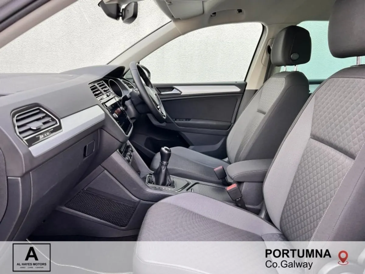 Volkswagen Tiguan CL 2.0 TDI 6speed 150BHP - Image 4