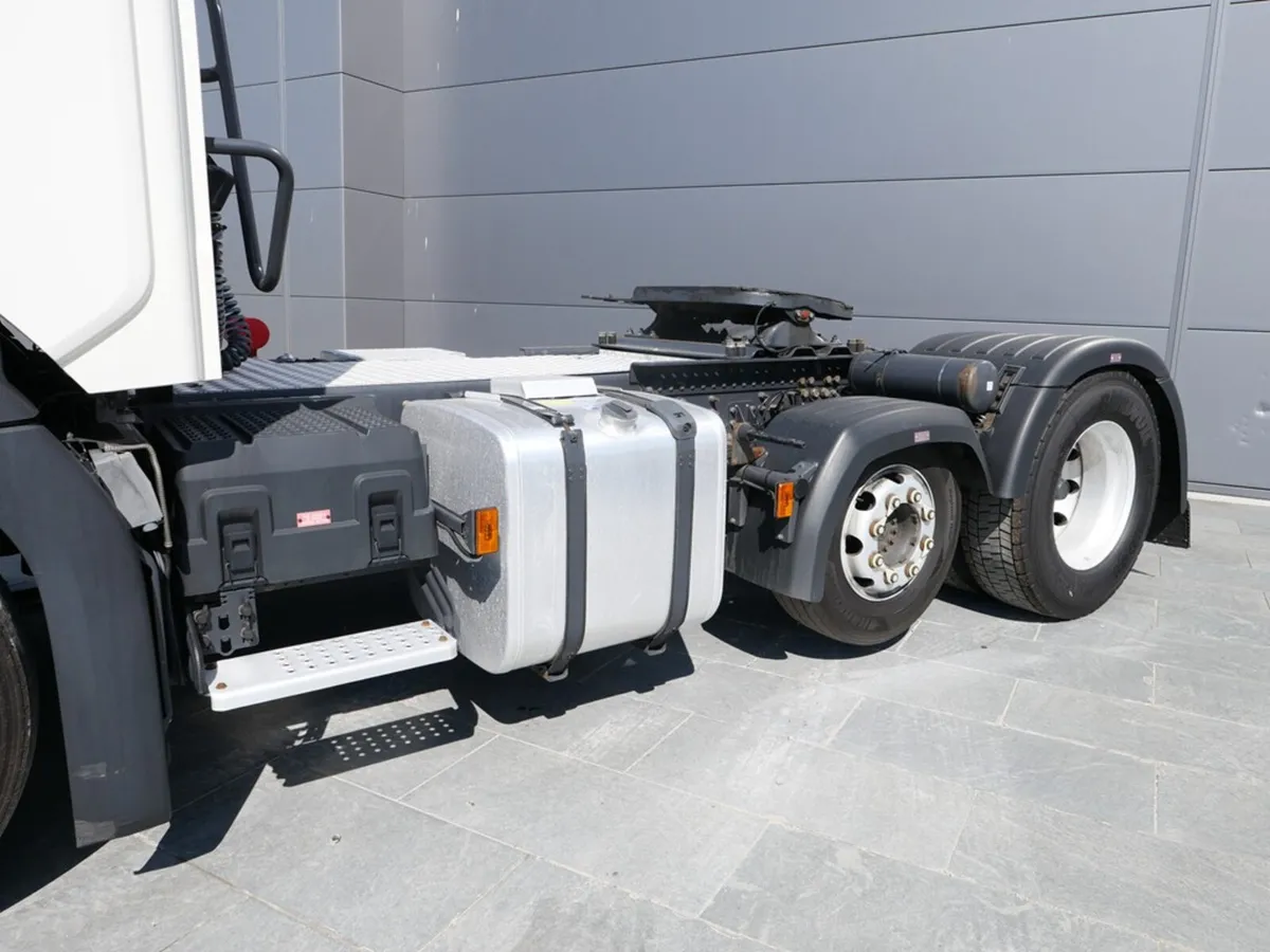Scania R450 N/G Highline 6x2 Midlift auto gearbox - Image 4