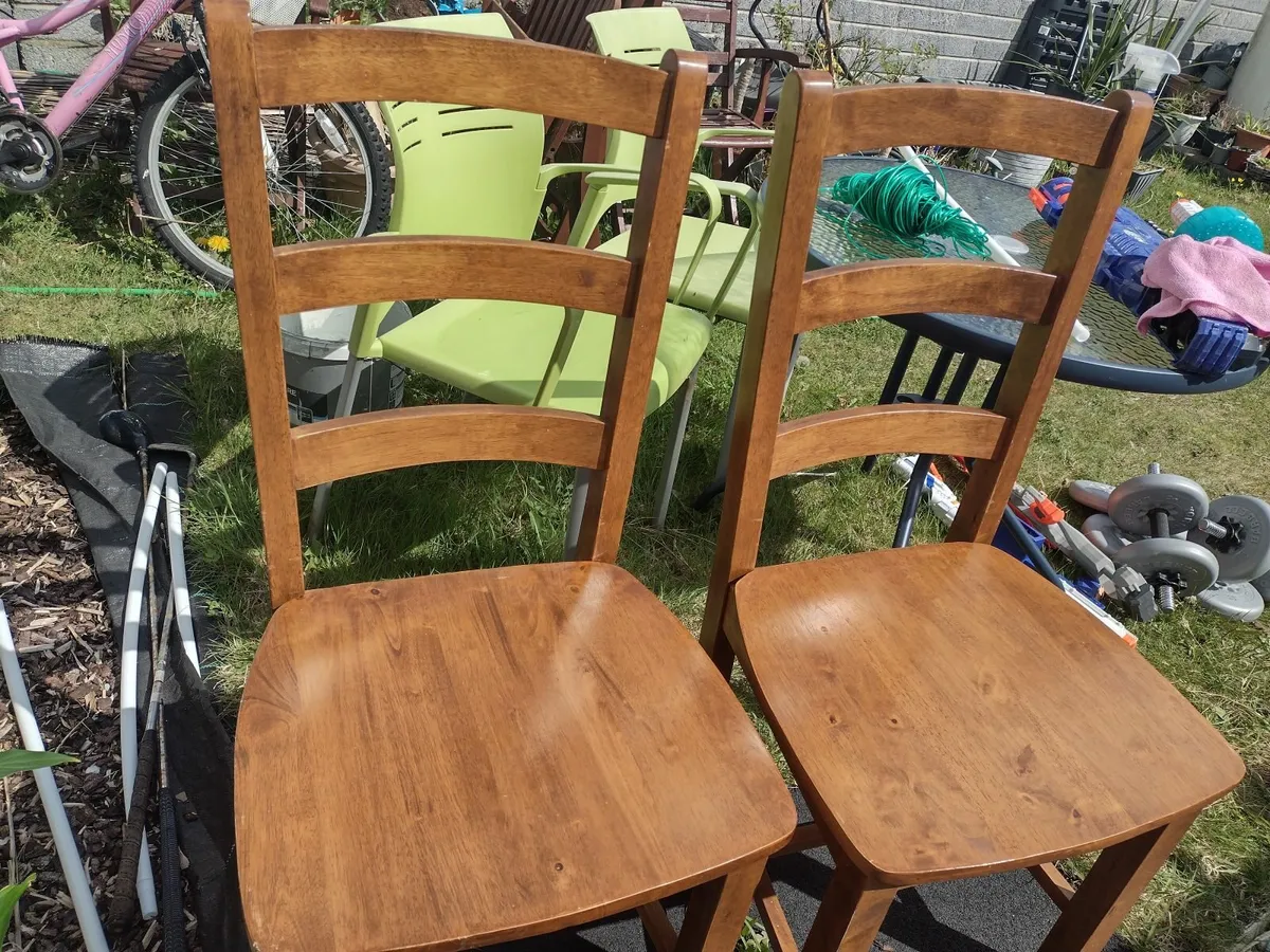 Very heavy solid Oak dining chairs - Image 3